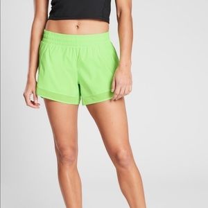 EUC Athleta Mesh Racer Run Short 4”